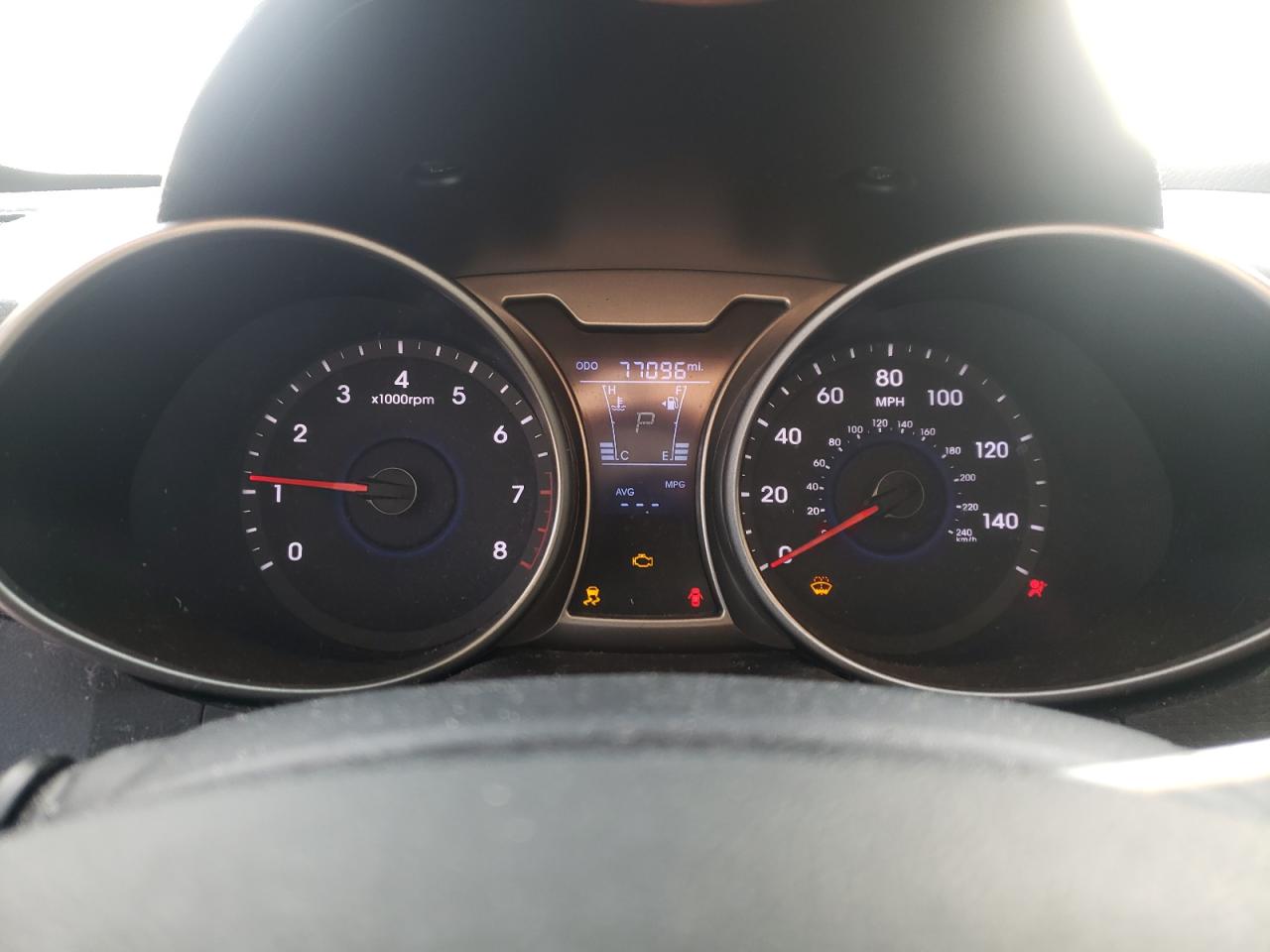 Photo 8 from auction – 2016 HYUNDAI VELOSTER with VIN KMHTC6AD5GU271563