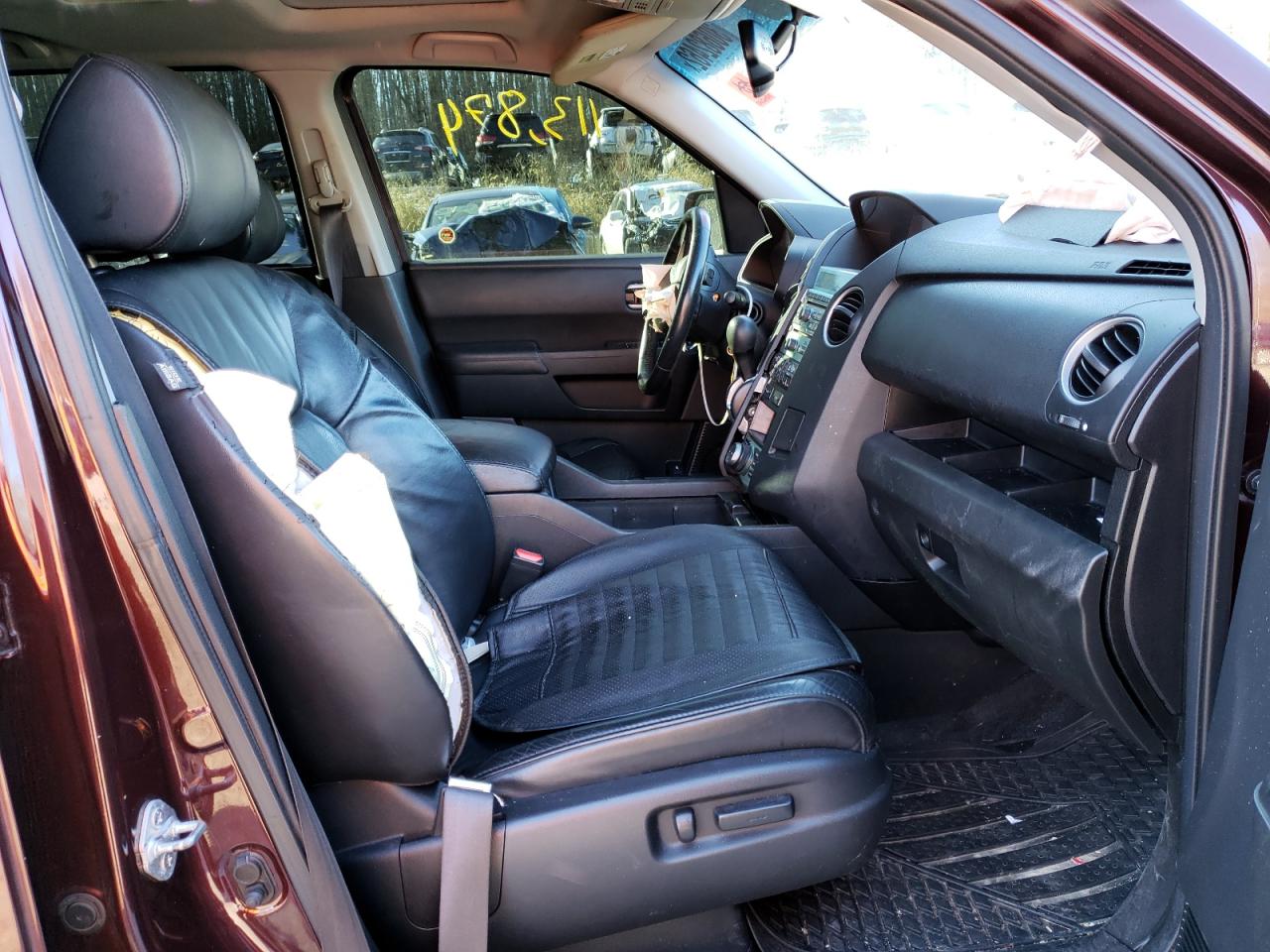 Photo 5 from auction – 2011 HONDA PILOT TOUR with VIN 5FNYF4H98BB066747