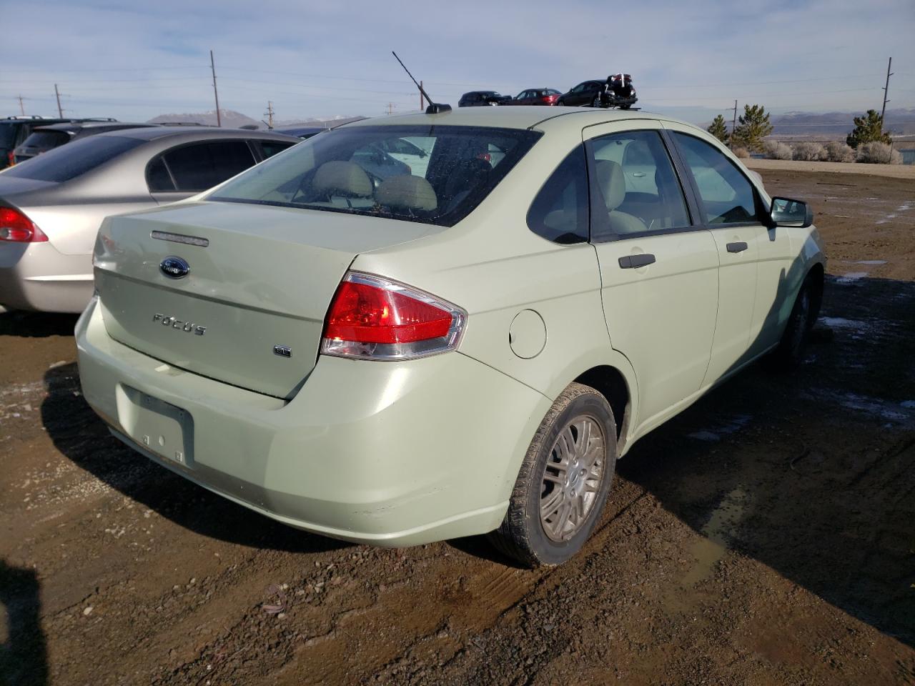 Photo 4 from auction – 2010 FORD FOCUS SE with VIN 1FAHP3FN0AW111008
