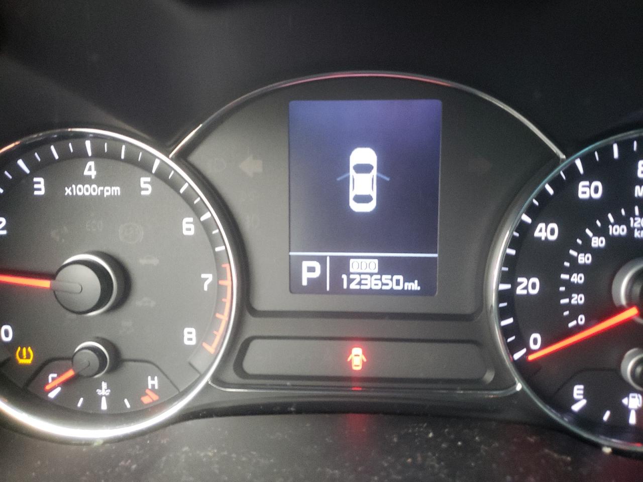 Photo 8 from auction – 2014 KIA FORTE EX with VIN KNAFX4A88E5205512