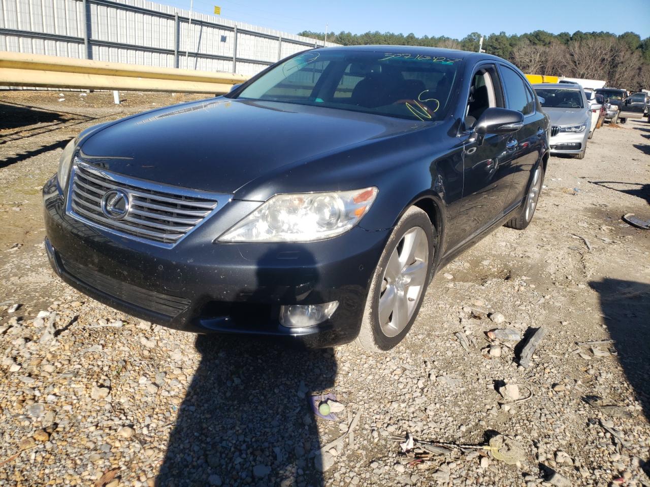 Photo 2 from auction – 2011 LEXUS LS 460 with VIN JTHBL5EF6B5106192
