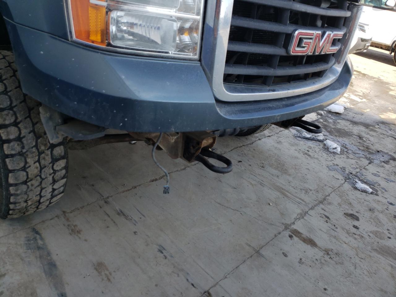 Photo 9 from auction – 2010 GMC SIERRA K35 with VIN 1GT7K4B69AF122629
