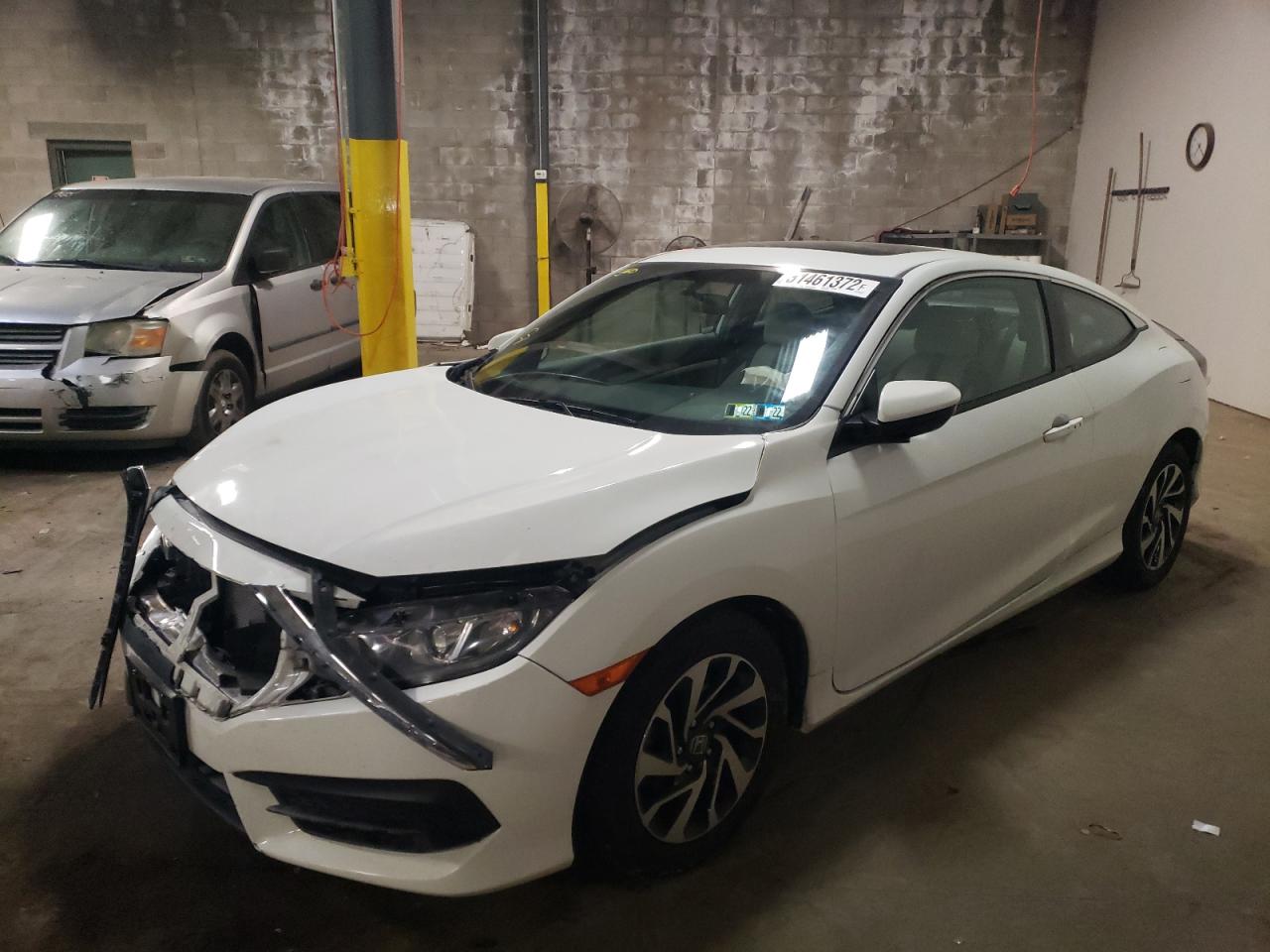 Photo 2 from auction – 2016 HONDA CIVIC LX with VIN 2HGFC4B08GH301127