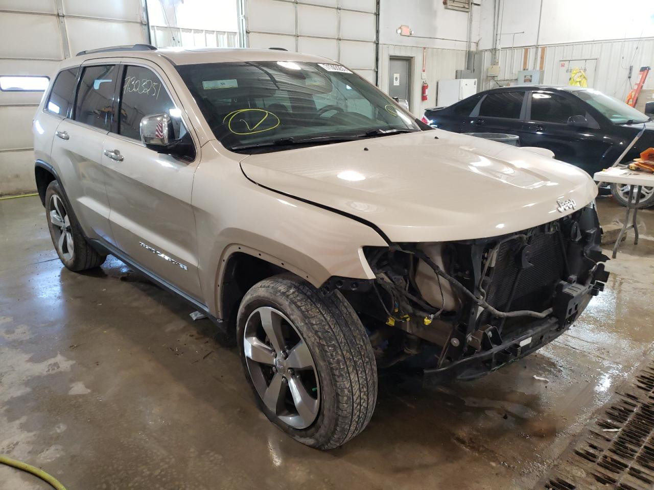 Photo 1 from auction – 2015 JEEP GRAND CHER with VIN 1C4RJFBGXFC882903