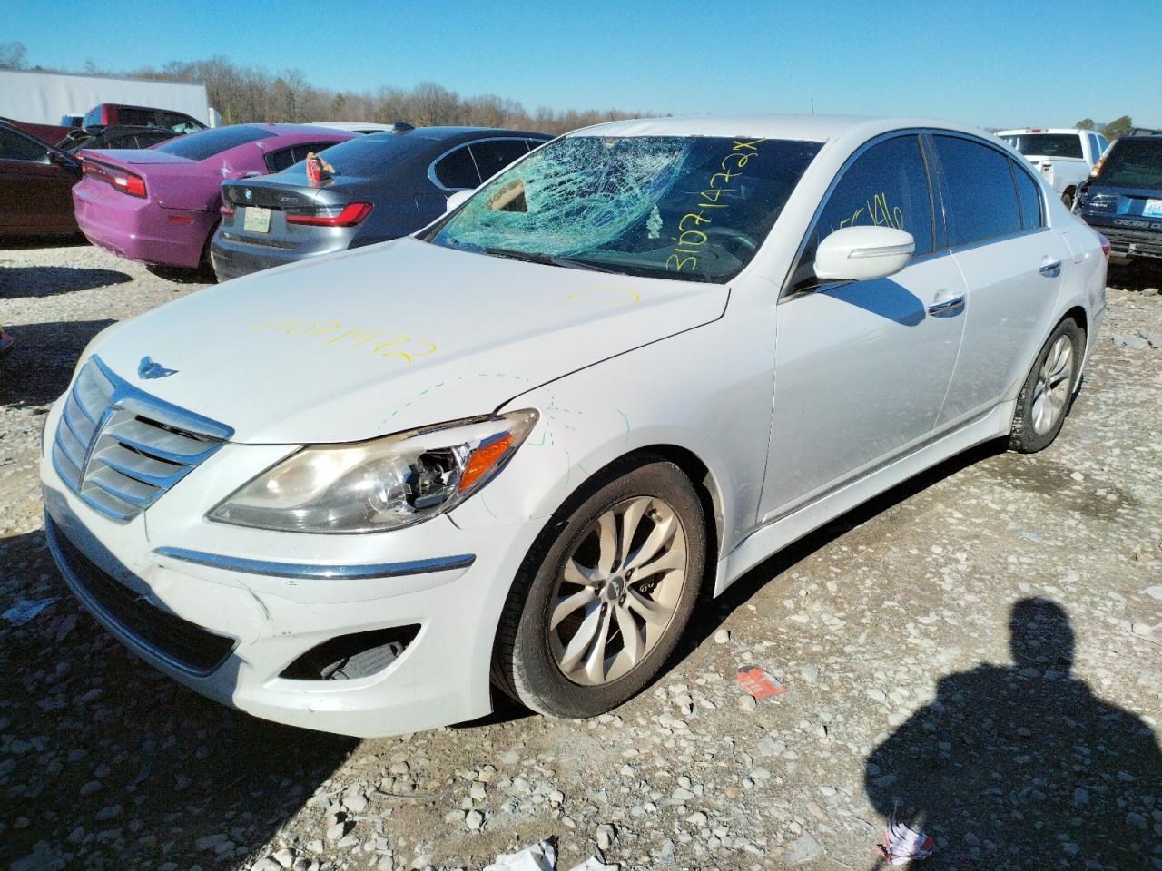 Photo 2 from auction – 2012 HYUNDAI GENESIS 3. with VIN KMHGC4DD2CU203880