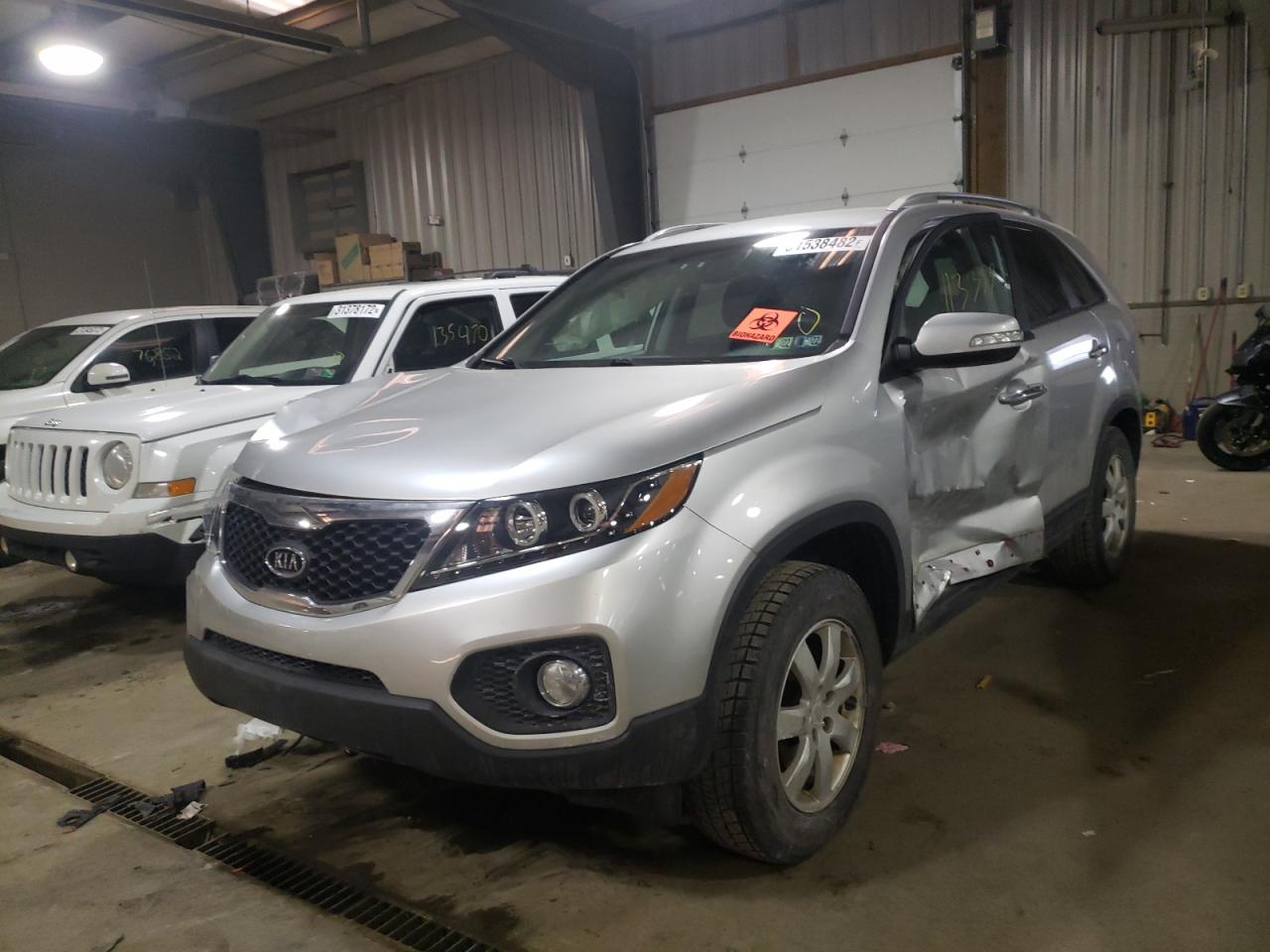 Photo 2 from auction – 2011 KIA SORENTO BA with VIN 5XYKTDA16BG017607