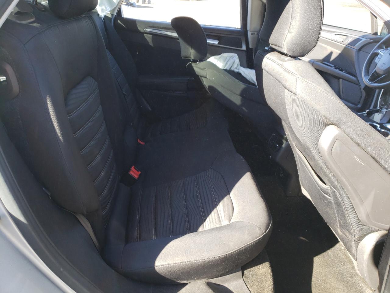 Photo 6 from auction – 2016 FORD FUSION SE with VIN 3FA6P0H73GR237427