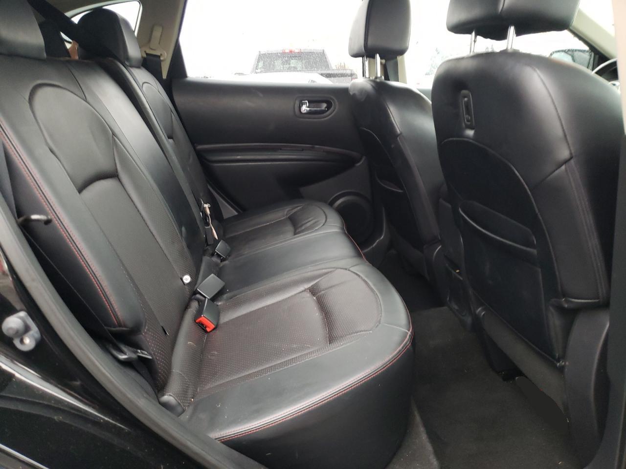 Photo 6 from auction – 2011 NISSAN ROGUE S with VIN JN8AS5MV4BW685979