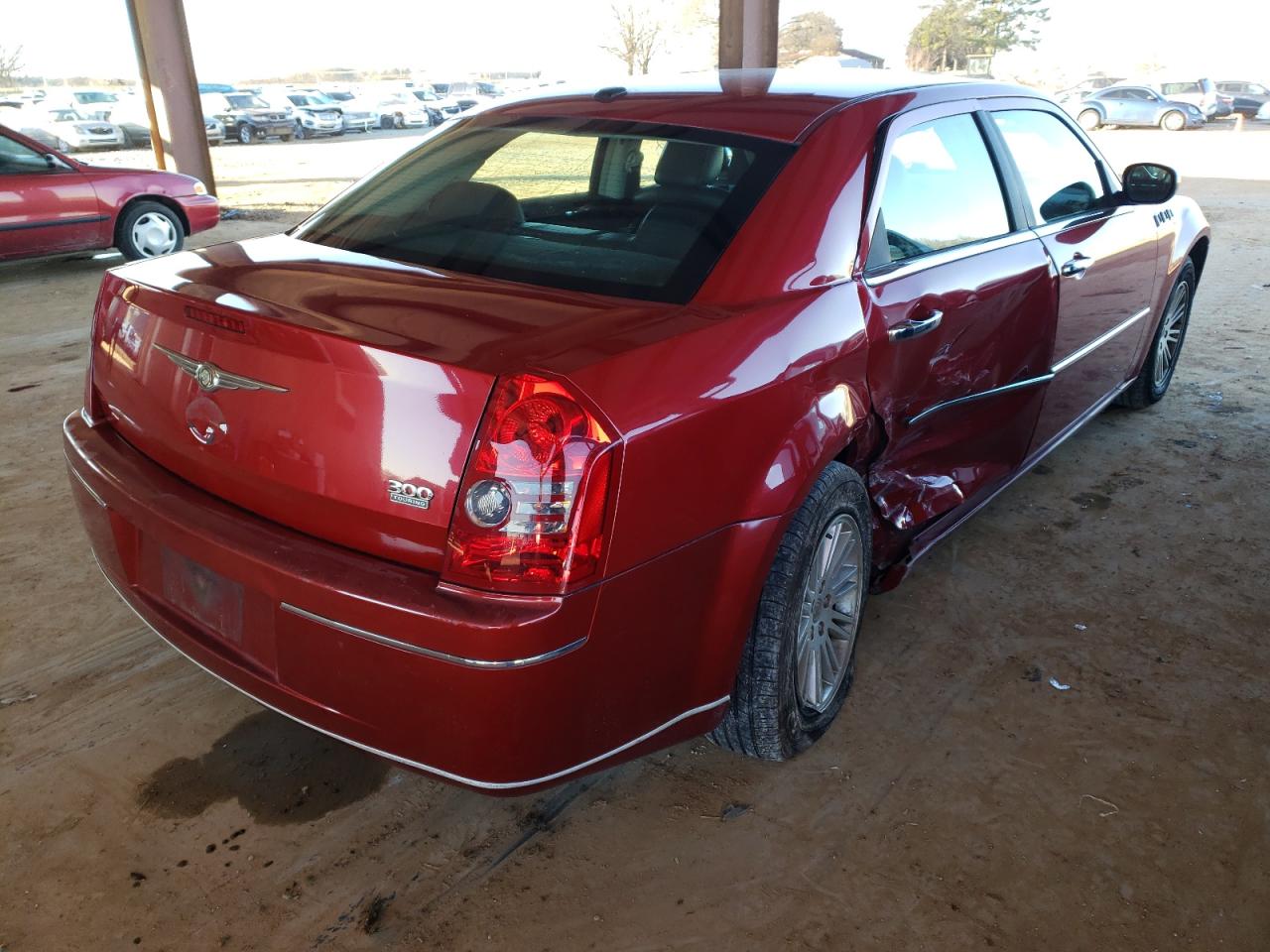 Photo 4 from auction – 2010 CHRYSLER 300 TOURIN with VIN 2C3CA5CV4AH325511