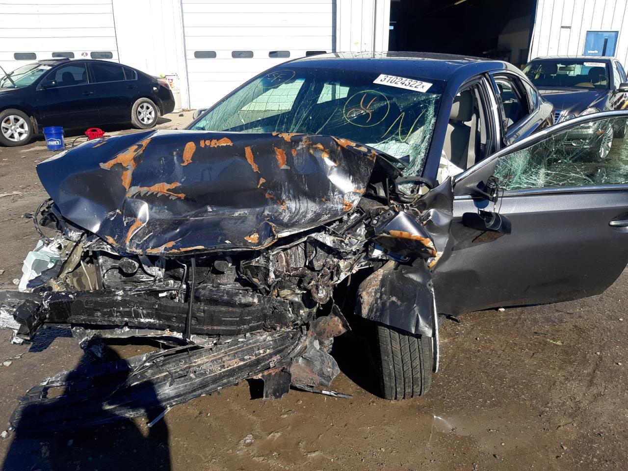 Photo 2 from auction – 2014 TOYOTA AVALON BAS with VIN 4T1BK1EB0EU108620