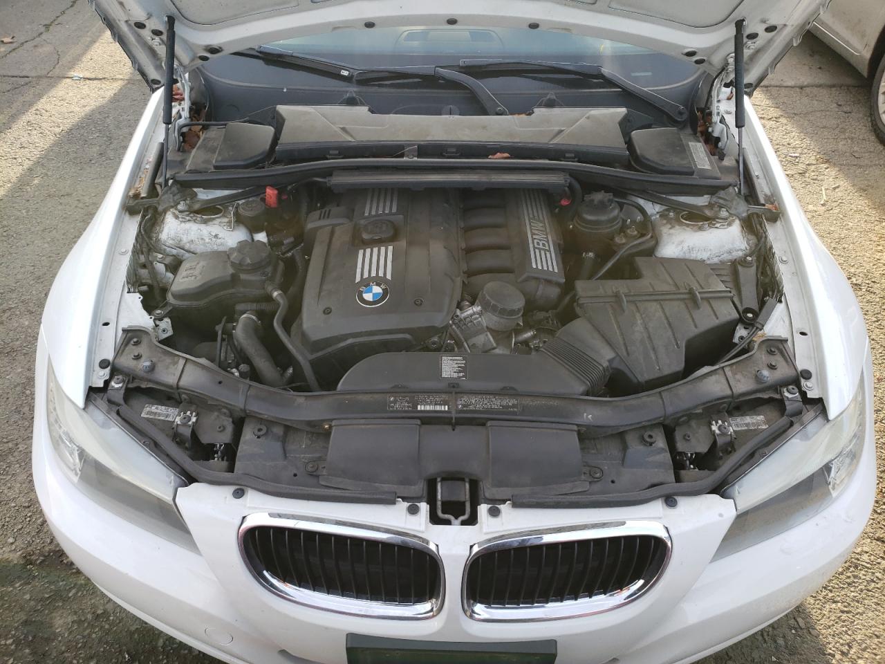Photo 7 from auction – 2011 BMW 328 I SULE with VIN WBAPH5G52BNM83984