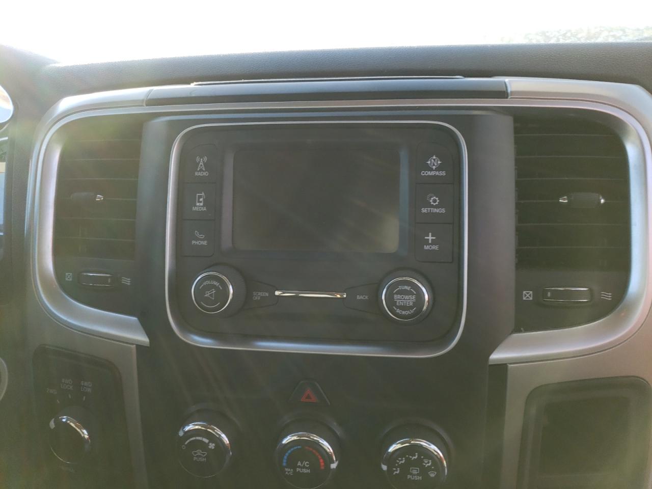 Photo 9 from auction – 2014 RAM 2500 SLT with VIN 3C6TR5JT5EG179106
