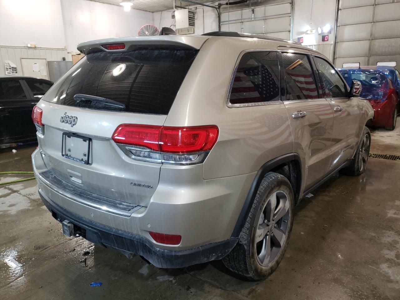 Photo 4 from auction – 2015 JEEP GRAND CHER with VIN 1C4RJFBGXFC882903