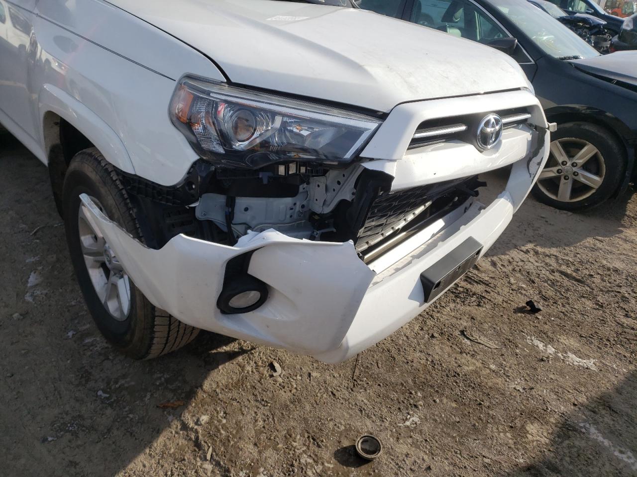 Photo 9 from auction – 2020 TOYOTA 4RUNNER SR with VIN JTEBU5JR5L5835683