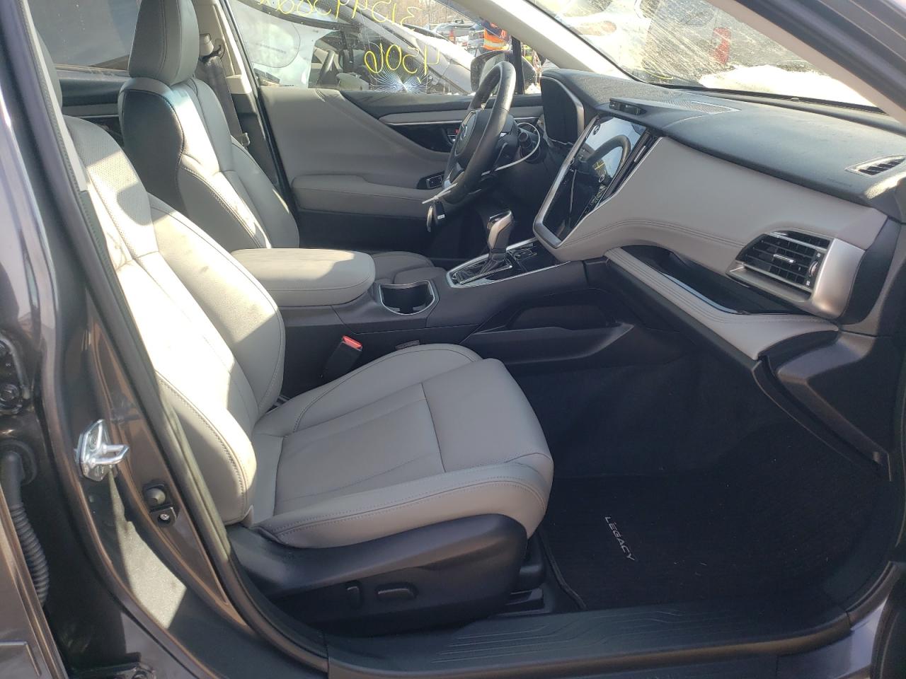 Photo 5 from auction – 2021 SUBARU LEGACY LIM with VIN 4S3BWGN61M3017584