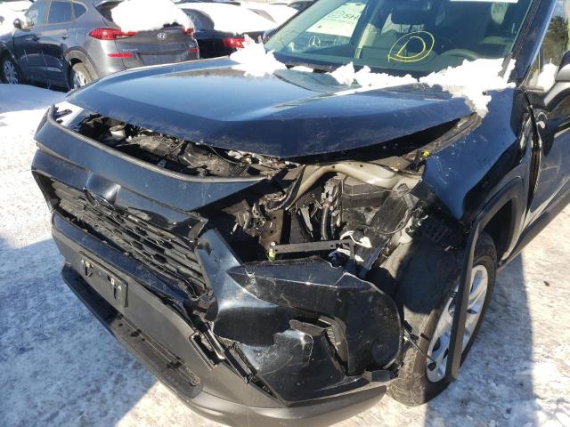 Photo 9 from auction – 2020 TOYOTA RAV4 LE with VIN JTMF1RFV7LD053001