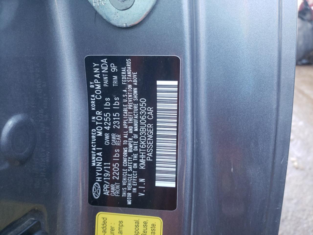 Photo 10 from auction – 2011 HYUNDAI GENESIS CO with VIN KMHHT6KD3BU063050