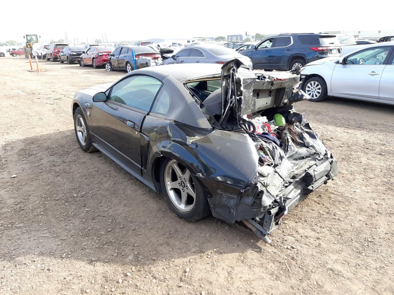 Photo 3 from auction – 2004 FORD MUSTANG with VIN 1FAFP40634F140084