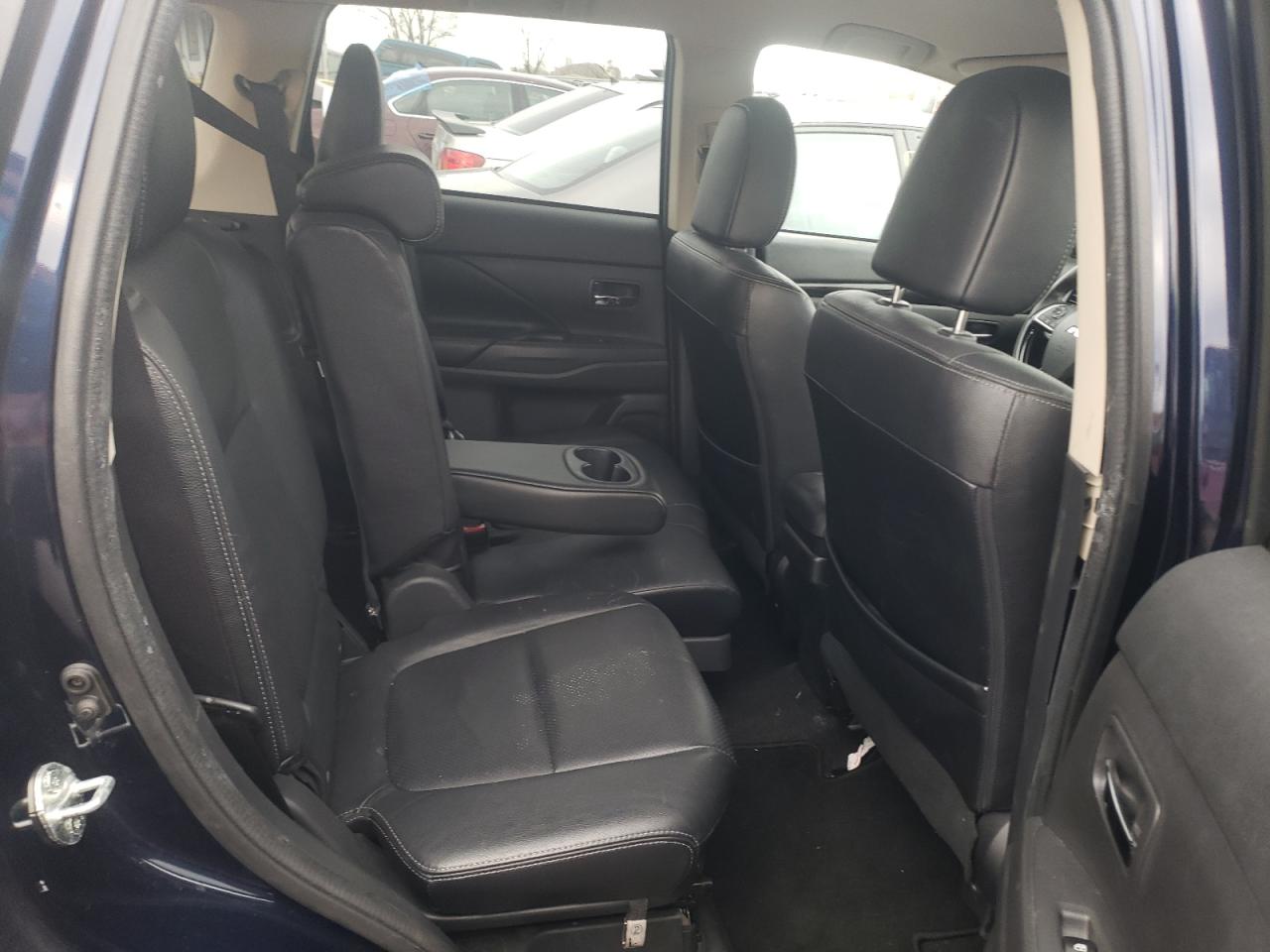 Photo 6 from auction – 2018 MITSUBISHI OUTLANDER with VIN JA4AD3A36JZ064229
