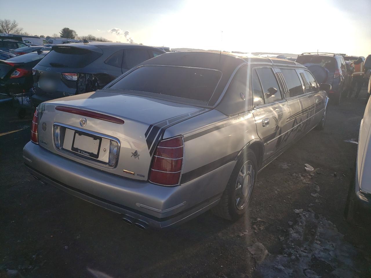 Photo 4 from auction – 2004 CADILLAC PROFESSION with VIN 1GEEH90Y24U550623