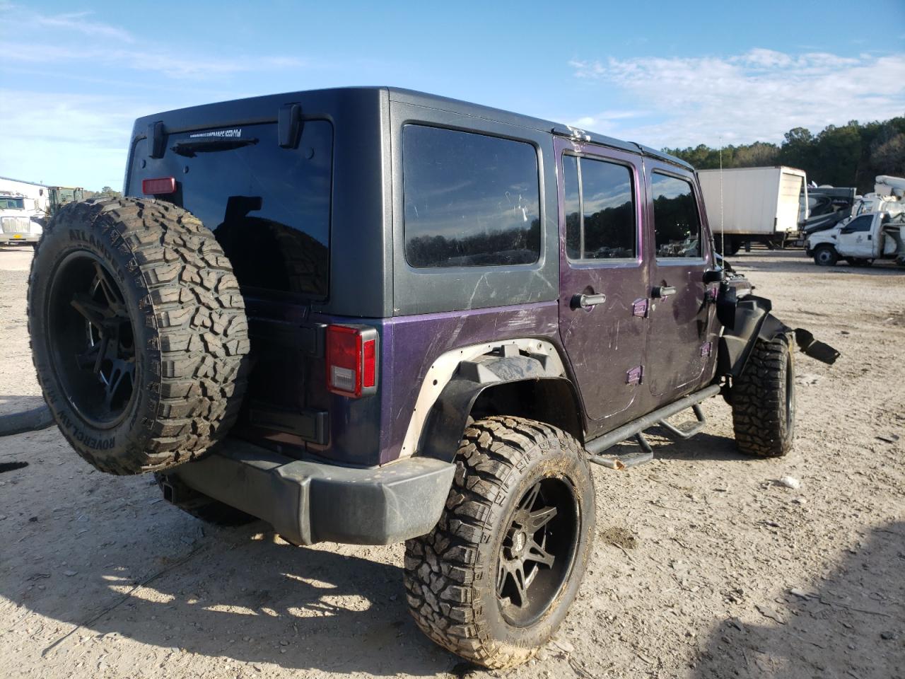 Photo 4 from auction – 2017 JEEP WRANGLER U with VIN 1C4BJWDG5HL500861