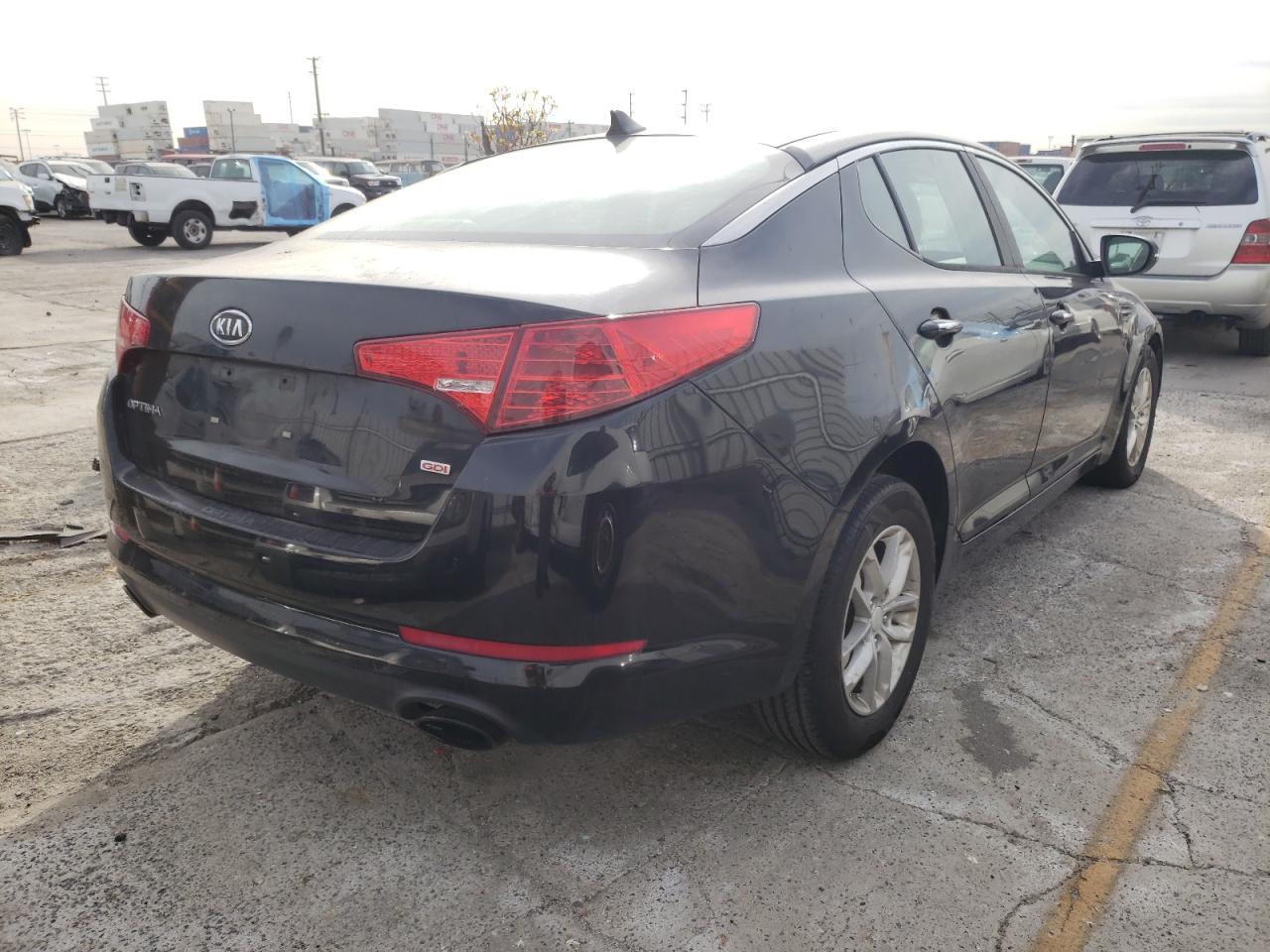 Photo 4 from auction – 2012 KIA OPTIMA LX with VIN 5XXGM4A77CG053951