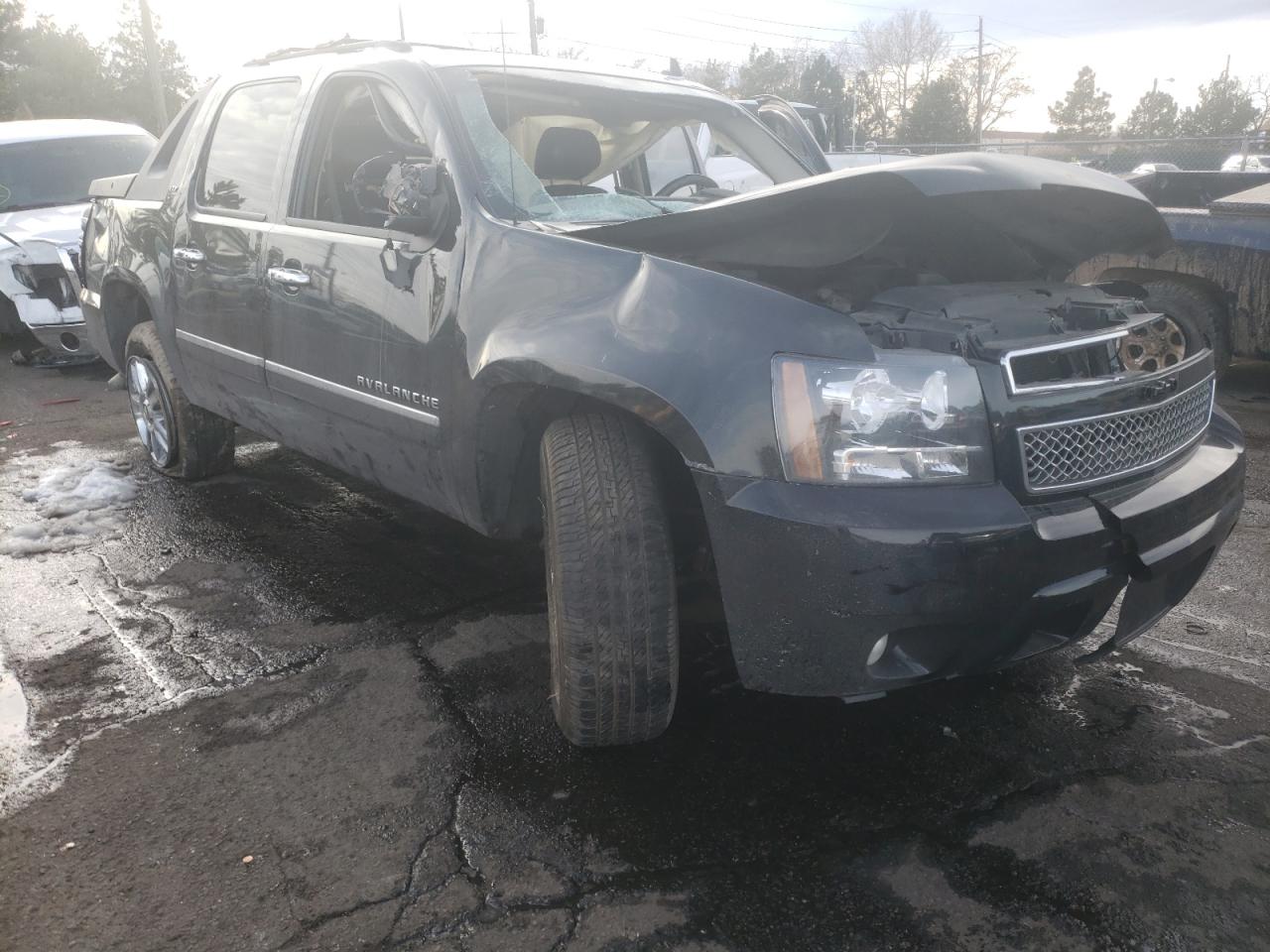 CHEVROLET AVALANCHE 2010 with VIN 3GNVKGE07AG222170 - Photo from auction