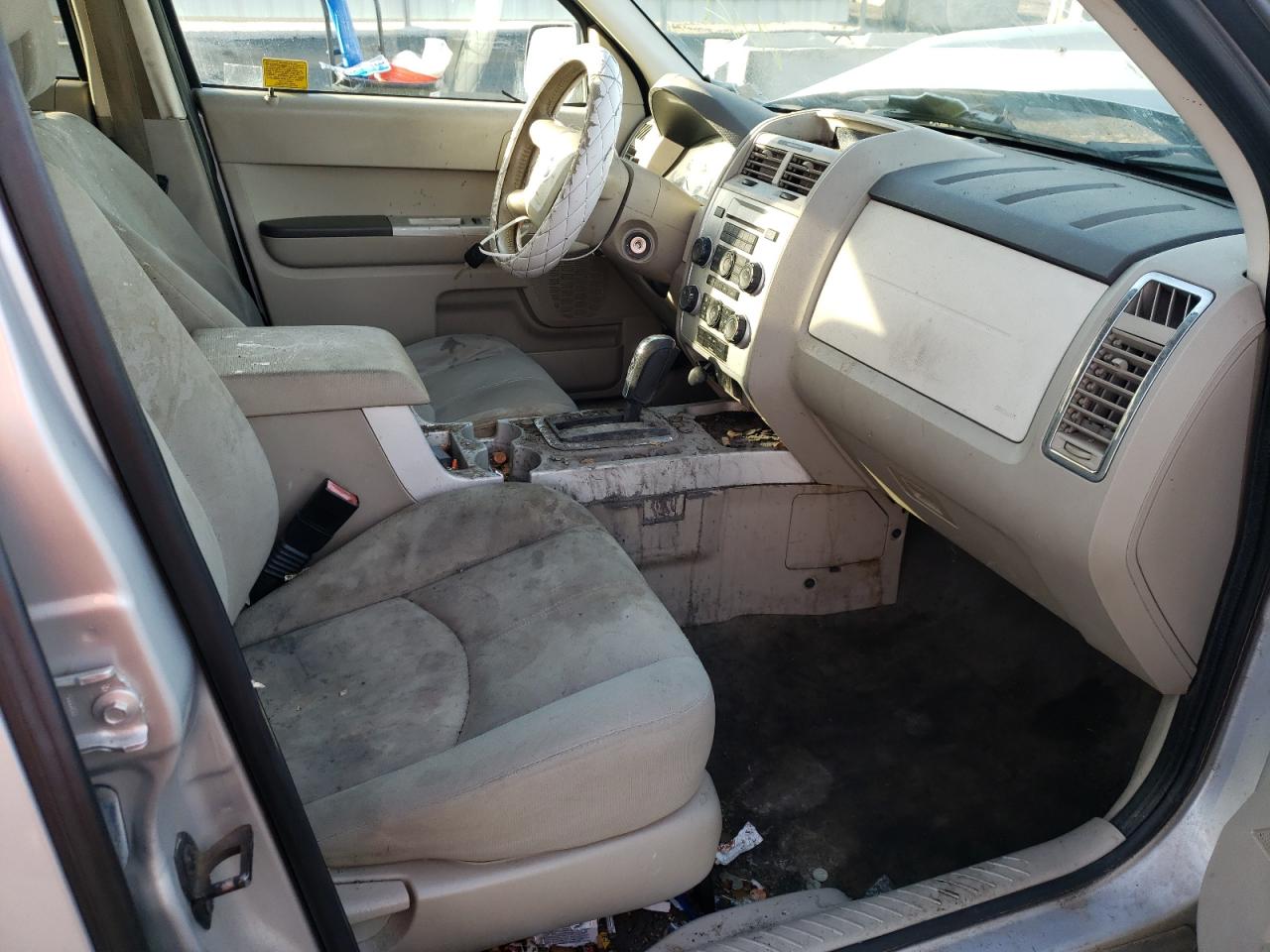 Photo 5 from auction – 2008 MERCURY MARINER with VIN 4M2CU81108KJ37649