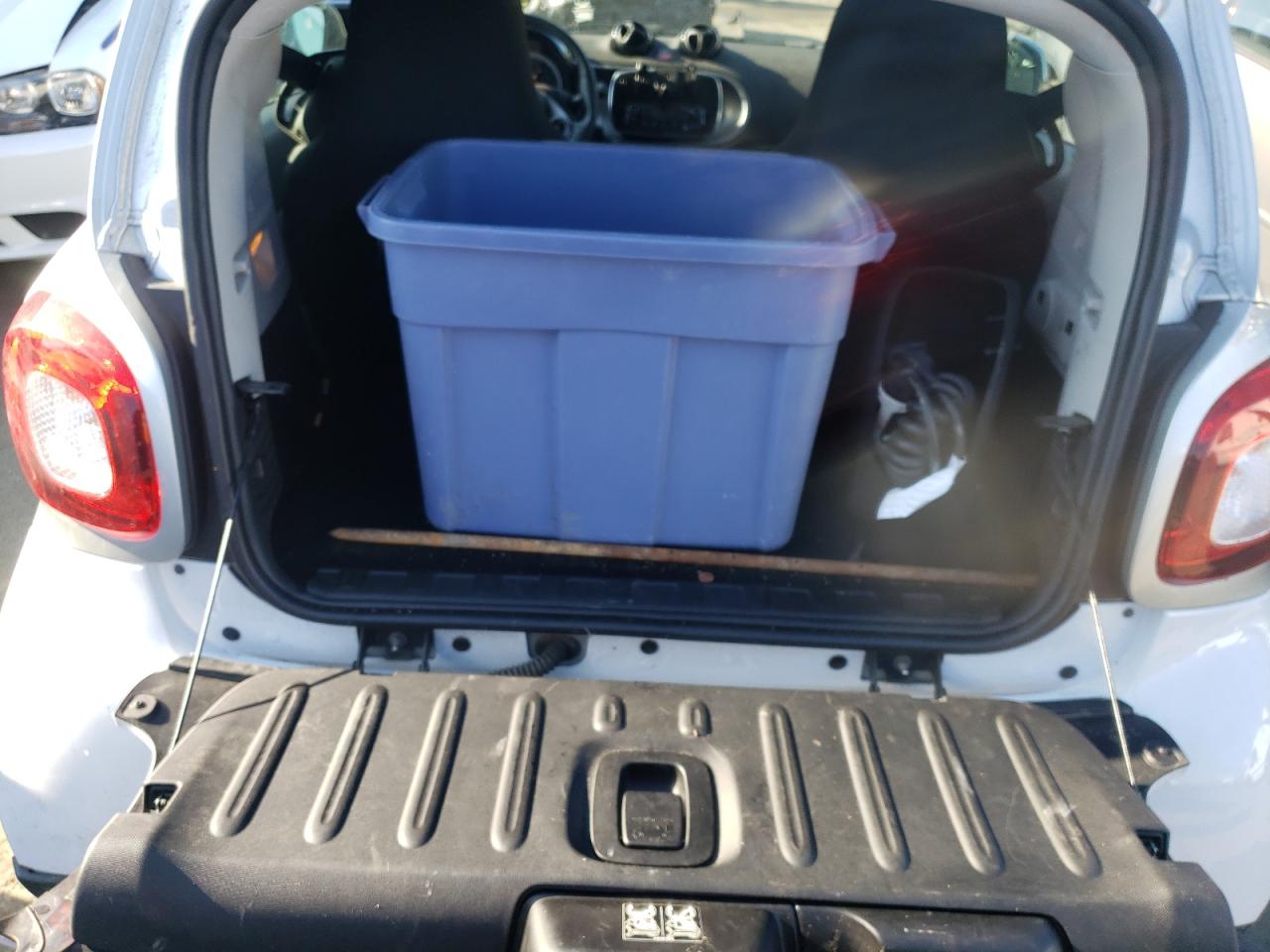 Фото 6 с аукциона – 2018 SMART FORTWO с VIN WMEFJ9BA3JK284166