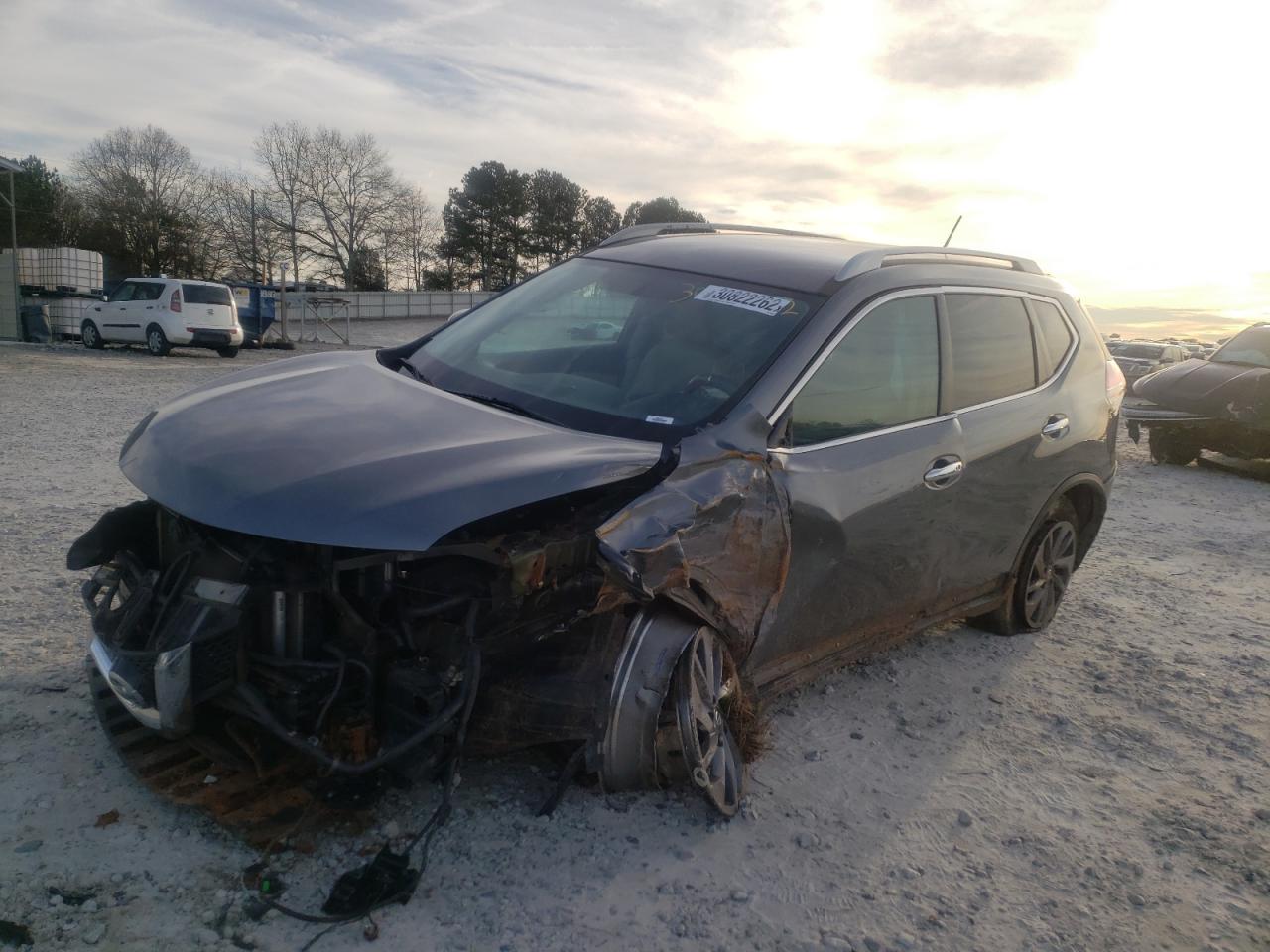 Photo 2 from auction – 2016 NISSAN ROGUE S with VIN 5N1AT2MT7GC767036