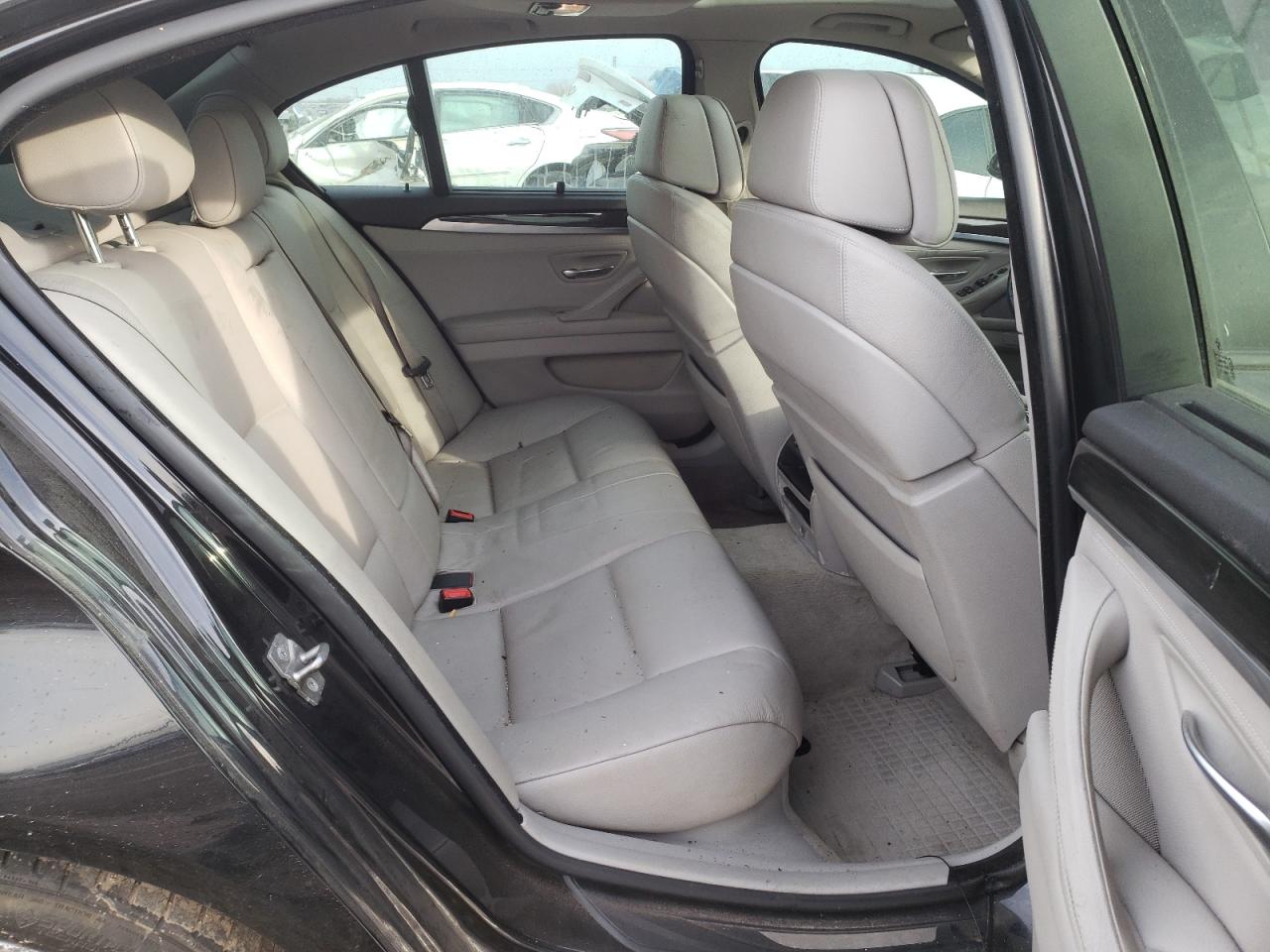 Photo 6 from auction – 2011 BMW 535 XI with VIN WBAFU7C55BC873188