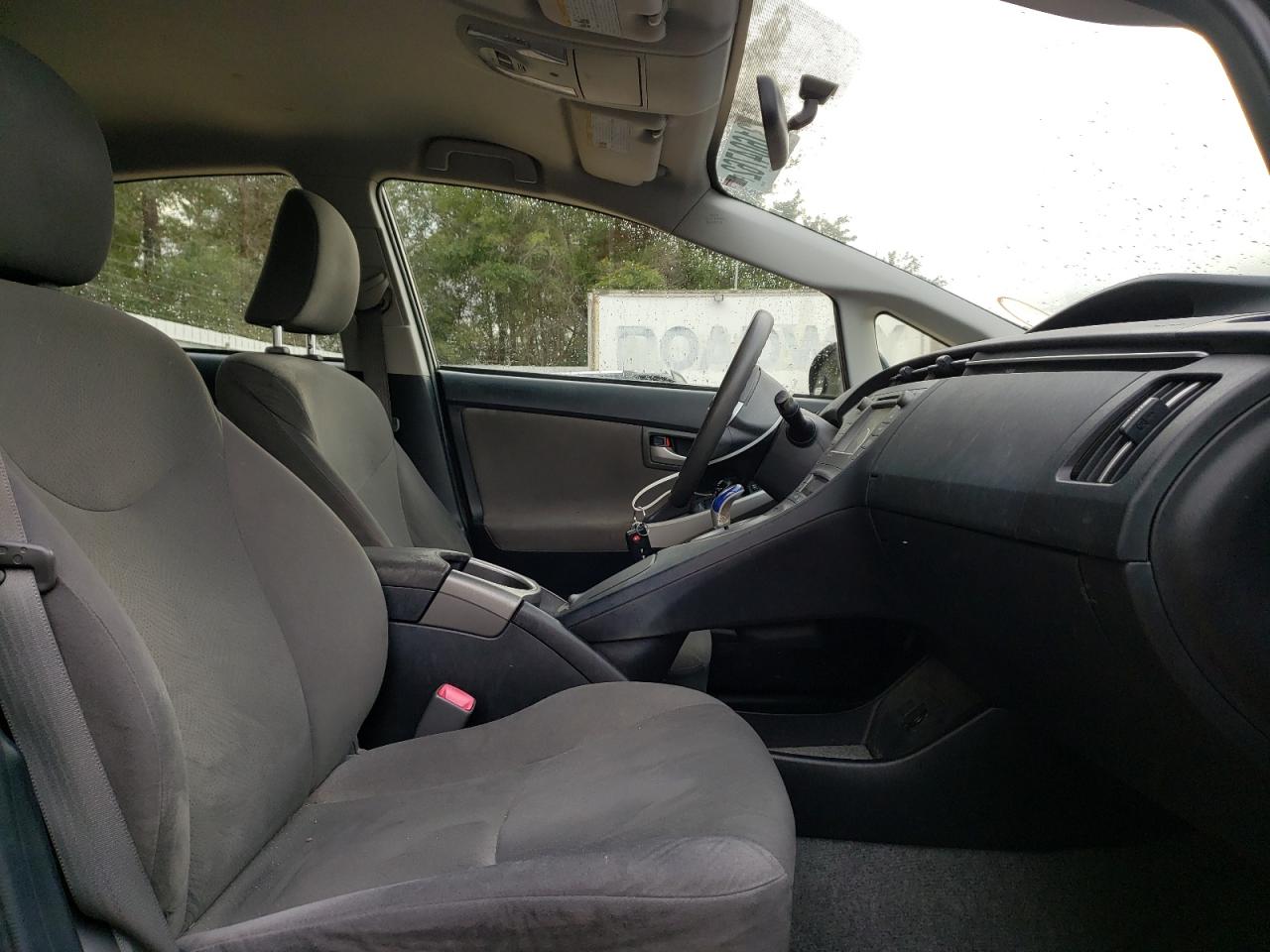 Photo 5 from auction – 2012 TOYOTA PRIUS with VIN JTDKN3DU2C1483207
