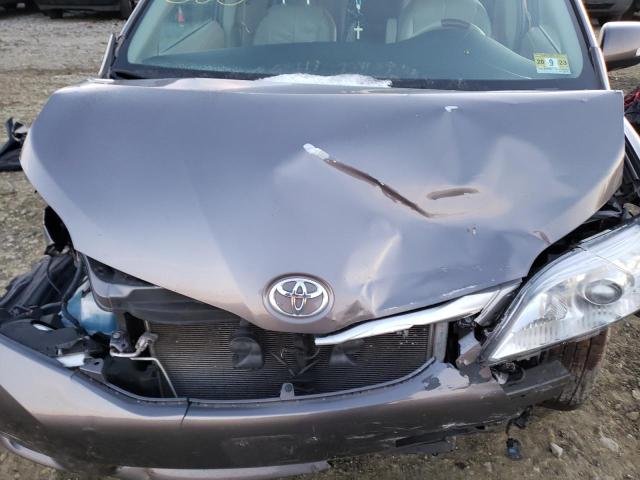Photo 7 from auction – 2014 TOYOTA SIENNA XLE with VIN 5TDYK3DCXES509066