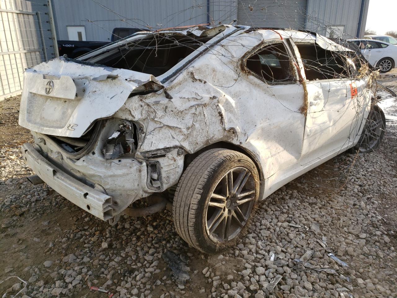 Photo 4 from auction – 2013 TOYOTA SCION TC with VIN JTKJF5C70D3064853