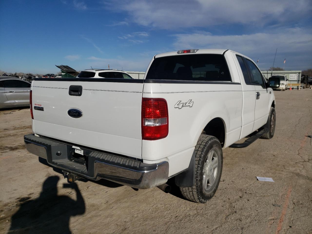 Photo 4 from auction – 2004 FORD F150 with VIN 1FTPX14504FA44265