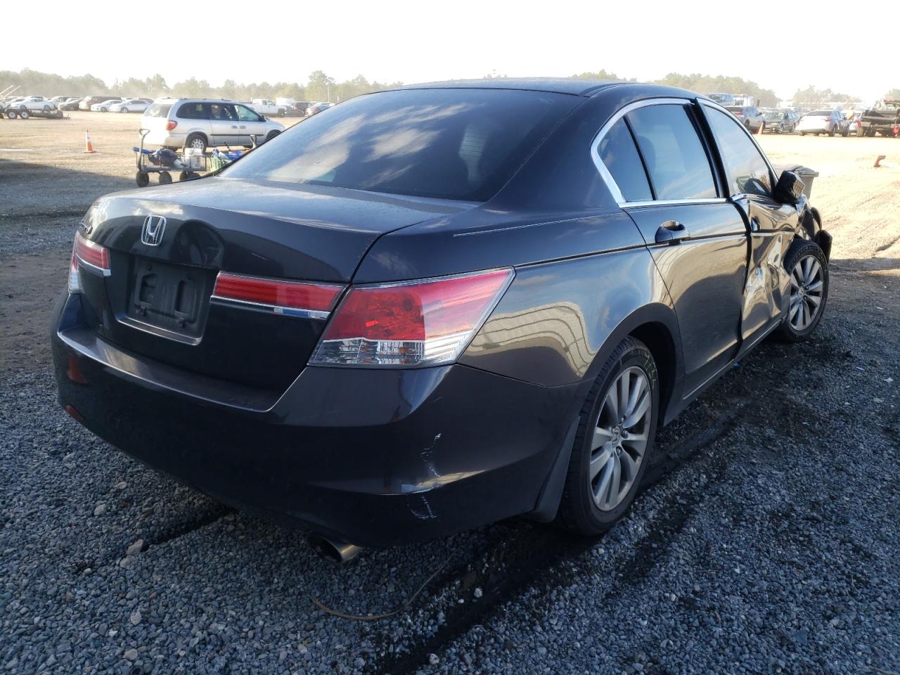 Photo 4 from auction – 2011 HONDA ACCORD EX with VIN 1HGCP2F72BA098486