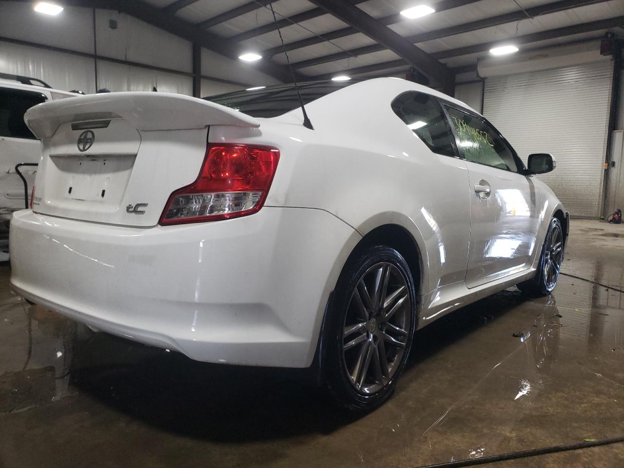 Photo 4 from auction – 2013 TOYOTA SCION TC with VIN JTKJF5C77D3065854