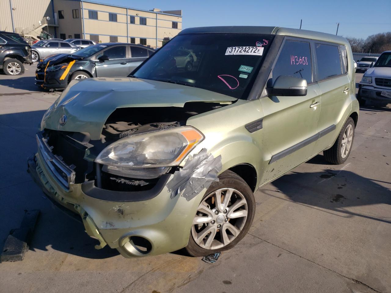 Photo 2 from auction – 2013 KIA SOUL + with VIN KNDJT2A62D7612420
