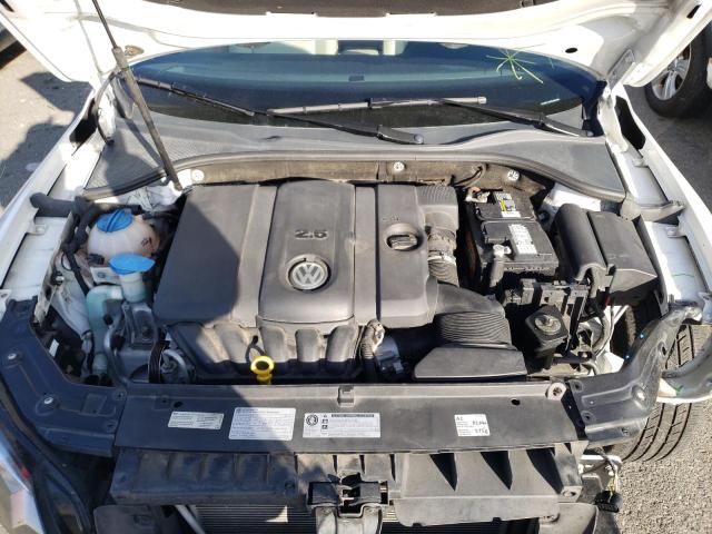 Photo 7 from auction – 2014 VOLKSWAGEN PASSAT SE with VIN 1VWBP7A37EC020092
