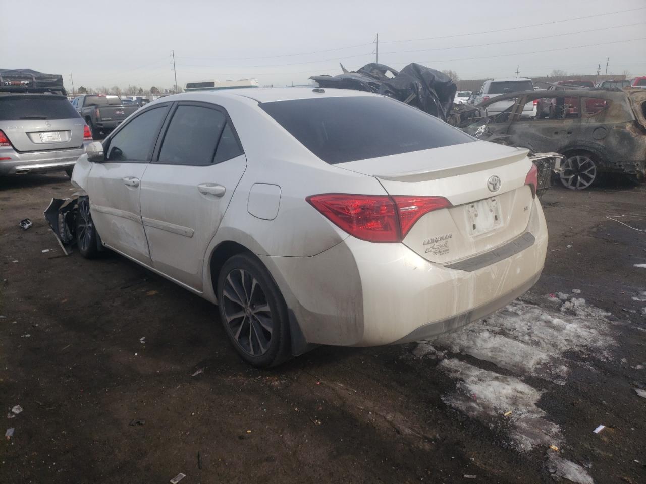 Photo 3 from auction – 2017 TOYOTA COROLLA L with VIN 5YFBURHE2HP632551