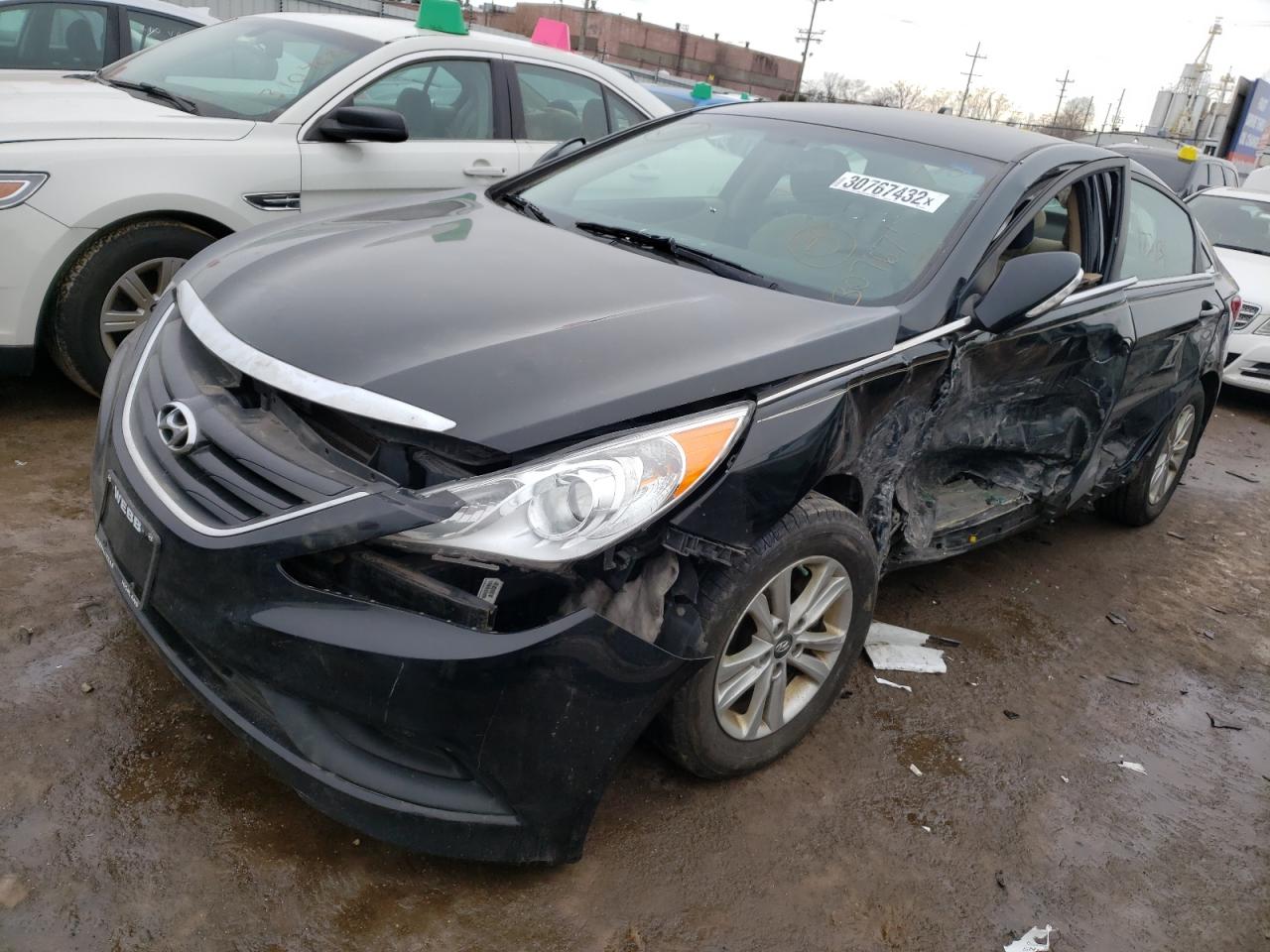 Photo 2 from auction – 2014 HYUNDAI SONATA GLS with VIN 5NPEB4AC4EH853625