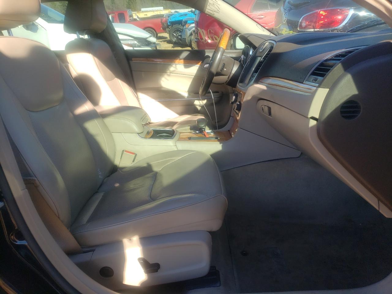 Photo 5 from auction – 2014 CHRYSLER 300C with VIN 2C3CCAEGXEH136210
