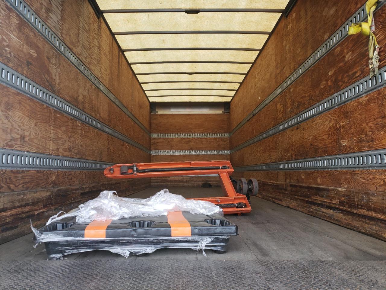 Photo 6 from auction – 2011 FREIGHTLINER M2 106 MED with VIN 1FVACXDT7BDBD9355