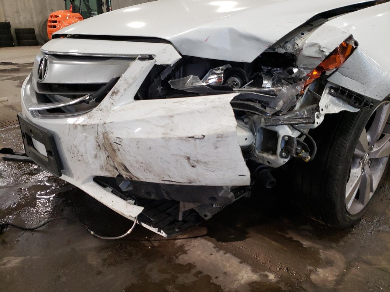 Photo 9 from auction – 2015 ACURA ILX 20 PRE with VIN 19VDE1F5XFE004724