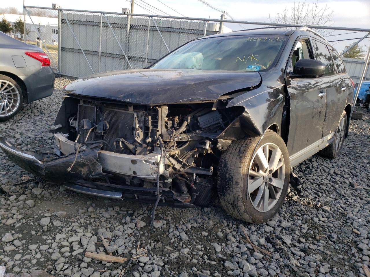 Photo 2 from auction – 2015 NISSAN PATHFINDER with VIN 5N1AR2MM3FC692308