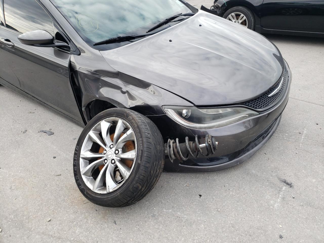 Photo 9 from auction – 2015 CHRYSLER 200 S with VIN 1C3CCCBG0FN522353