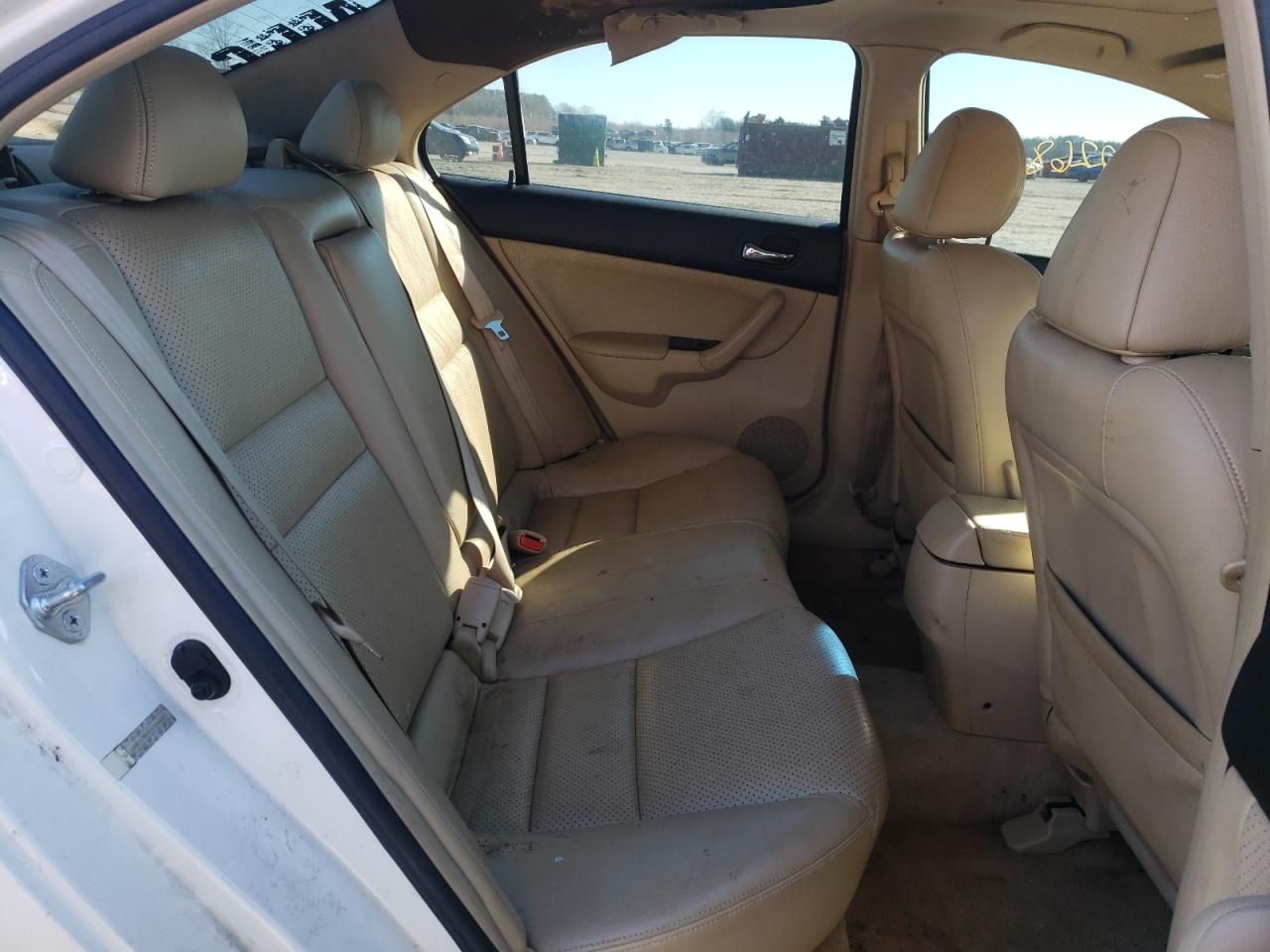 Photo 6 from auction – 2004 ACURA TSX with VIN JH4CL96854C044827
