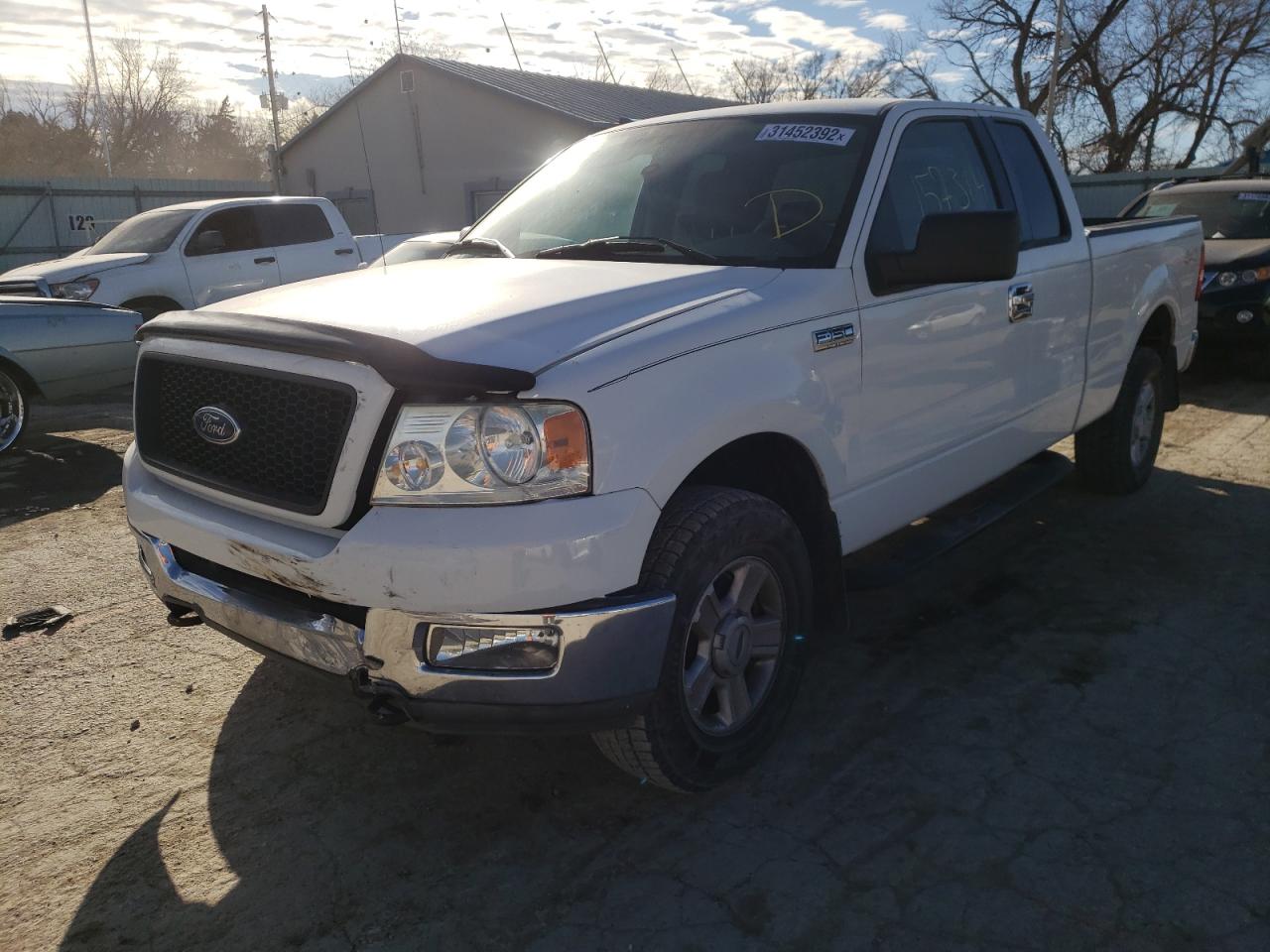 Photo 2 from auction – 2004 FORD F150 with VIN 1FTPX14504FA44265