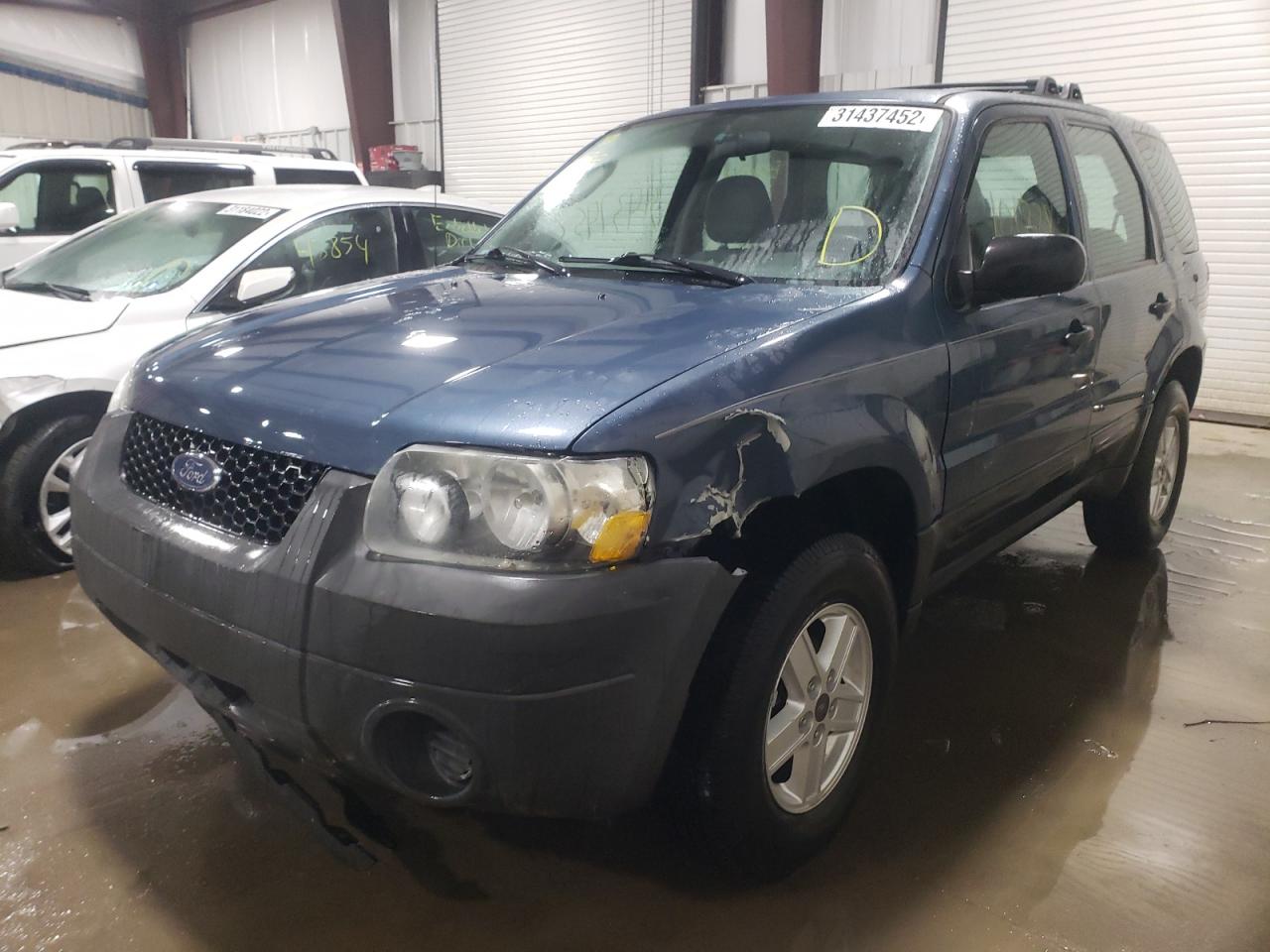 Photo 2 from auction – 2005 FORD ESCAPE XLS with VIN 1FMYU92Z65DA19378