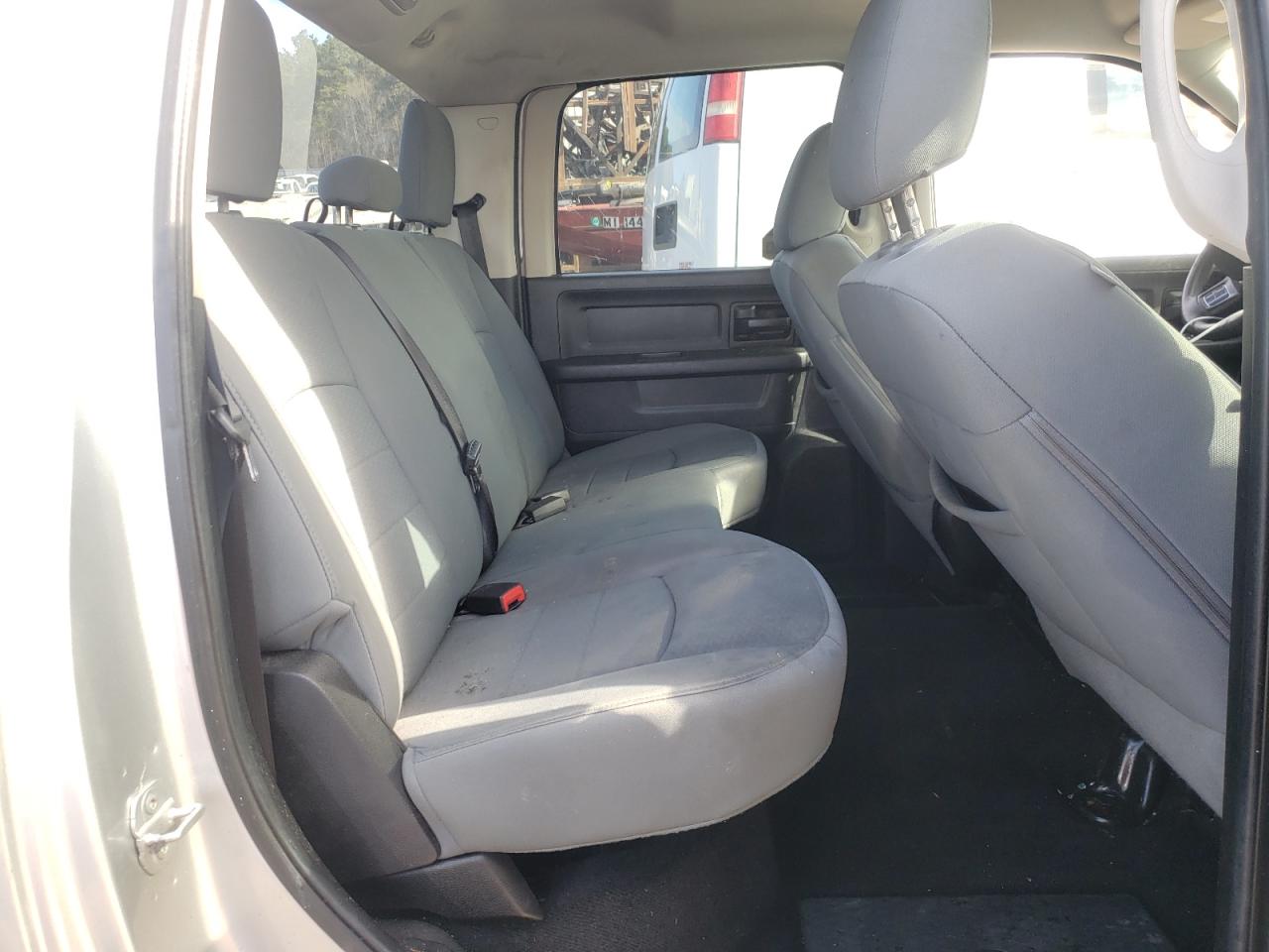 Photo 6 from auction – 2013 RAM 3500 ST with VIN 3C63RRGLXDG616451